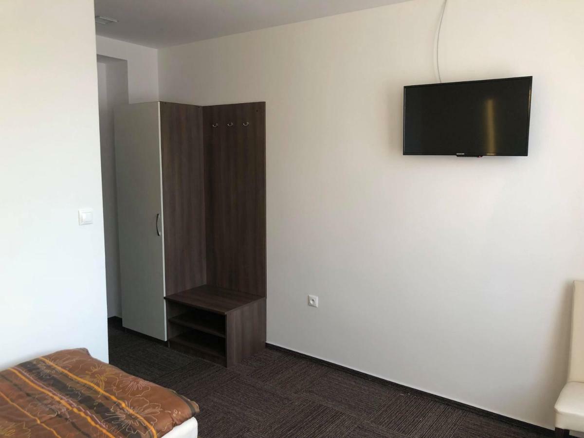 Penzion Teplanka Považská Bystrica Exterior foto